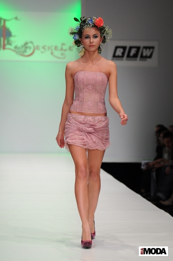 20101020, Ольга Русан, RFW. Коллекция весна-лето 2011Фотография Андрея Ревенко, ИА «РИА МОДА». 