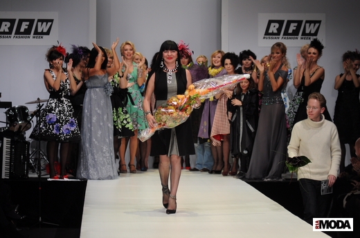20101019 Елена Супрун, коллекция весна–лето 2011, RFW. Фотография Андрея Ревенко, ИА «РИА МОДА».