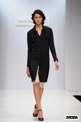 20101020 Ольга Самощенко, RFW. Коллекция весна-лето 2011. Фотография Андрея Ревенко, ИА «РИА МОДА». 