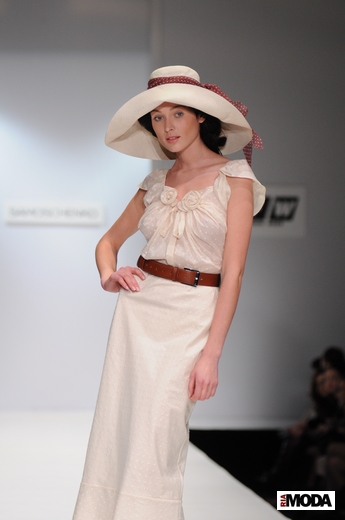 20101020 Ольга Самощенко, RFW. Коллекция весна-лето 2011. Фотография Андрея Ревенко, ИА «РИА МОДА». 