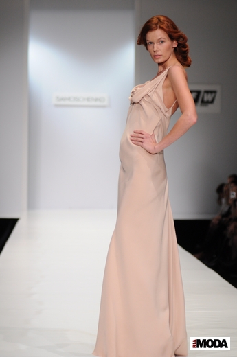 20101020 Ольга Самощенко, RFW. Коллекция весна-лето 2011. Фотография Андрея Ревенко, ИА «РИА МОДА». 