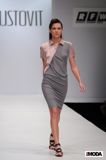 20101020 Poustovit, RFW, коллекция сезона весна-лето 2011. Фотография Андрея Ревенко, ИА «РИА МОДА».