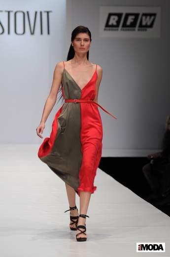 20101020 Poustovit, RFW, коллекция сезона весна-лето 2011. Фотография Андрея Ревенко, ИА «РИА МОДА».