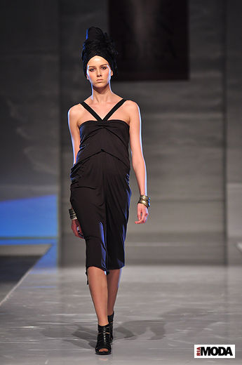 20120413 Aurora fashion week, Санкт-Петербург. Показ коллекции Ларисы Погорецкой (сезон осень-зима 2012/2013). Фотографии Андрея Ревенко, ИА «РИА Мода». 2