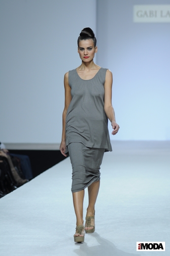 20101021 Gabi Lauton, Volvo-Неделя моды в Москве. Коллекция весна-лето 2011. Фотография Андрея Ревенко, ИА «РИА МОДА».