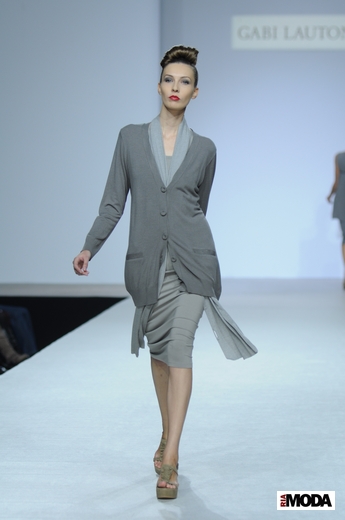 20101021 Gabi Lauton, Volvo-Неделя моды в Москве. Коллекция весна-лето 2011. Фотография Андрея Ревенко, ИА «РИА МОДА».