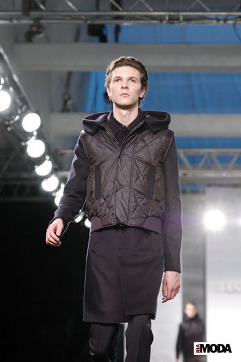 20100521 Aurora Fashion Week. Показ мужской коллекции Леонида Алексеева (Leonid Alexeev, сезон осень-зима 2010/2011). Фотография Андрея Ревенко, «РИА МОДА».