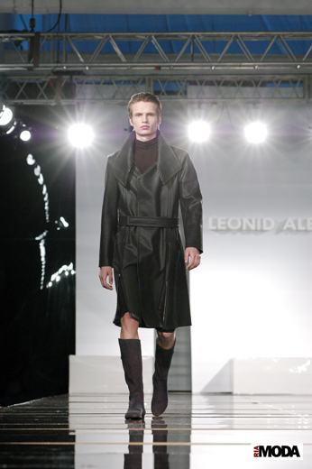 20100521 Aurora Fashion Week. Показ мужской коллекции Леонида Алексеева (Leonid Alexeev, сезон осень-зима 2010/2011). Фотография Андрея Ревенко, «РИА МОДА».