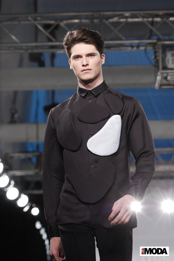 20100521 Aurora Fashion Week. Показ мужской коллекции Леонида Алексеева (Leonid Alexeev, сезон осень-зима 2010/2011). Фотография Андрея Ревенко, «РИА МОДА».