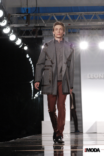 20100521 Aurora Fashion Week. Показ мужской коллекции Леонида Алексеева (Leonid Alexeev, сезон осень-зима 2010/2011). Фотография Андрея Ревенко, «РИА МОДА».