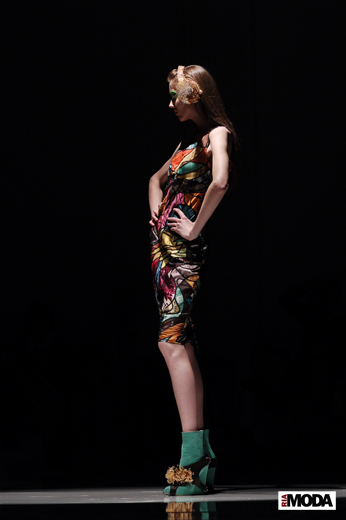 20100522 Aurora Fashion Week. Показ коллекции Маниша Ароры. Фотография Андрея Ревенко, ИА «РИА МОДА».