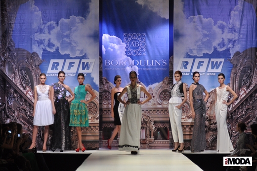 20101019 Анна и Алексей Бородулины, RFW, коллекция MONA LIZA, Рret-a-porter de-luxe , весна-лето 2011. Фотография Андрея Ревенко, ИА «РИА МОДА».