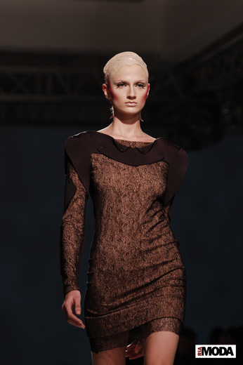 20100522 Aurora Fashion Week. Показ коллекции женских платьев Arsenicum (сезон осень-зима 2010/2011). Фотография Андрея Ревенко, ИА «РИА МОДА».