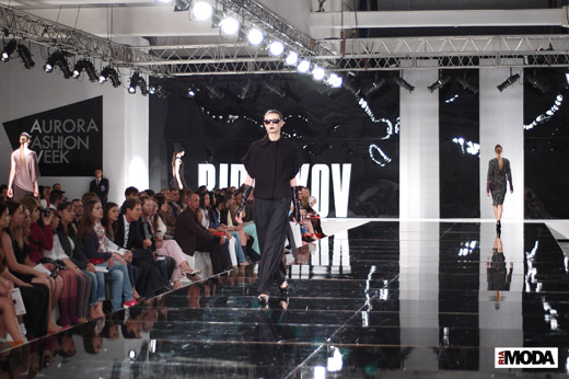 20100523 Aurora Fashion Week. Показ коллекции Олега Бирюкова. Фотография Андрея Ревенко, ИА «РИА МОДА».