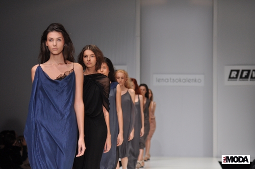 20101019 Елена Цокаленко, Russian Fashion Week, коллекция весна-лето 2011. Фотография Андрея Ревенко, ИА «РИА МОДА».