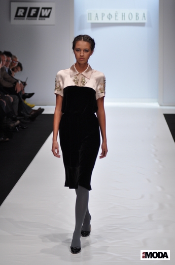 20101019 Татьяна Парфенова, Russian Fashion Week коллекция Pret-a-Porte класса люкс. Фотография Андрея Ревенко, ИА «РИА МОДА».