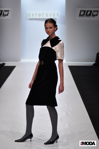 20101019 Татьяна Парфенова, Russian Fashion Week коллекция Pret-a-Porte класса люкс. Фотография Андрея Ревенко, ИА «РИА МОДА».