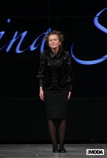 20111012 Екатерина Смолина, «Дефиле на Неве», коллекция fall-winter 2010-2011. Фотографии Антона Костецкого, ИА «РИА МОДА».