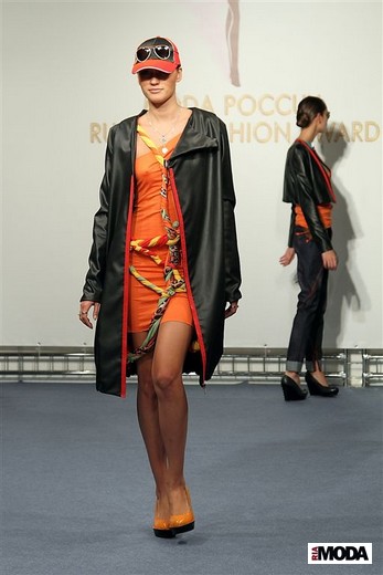 20110928 Адриана Бычкова и Елена Лиман, коллекция «Узлобум», 30-й конкурс «Экзерсис». Фотография ИА «РИА МОДА».