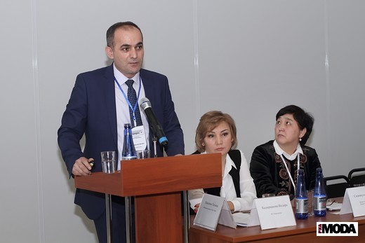 Саидмумин Камолов, национальный менеджер программы ITC . Фотография Натальи Бухониной, ИА «РИА Мода»