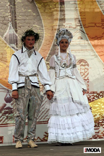 20100711 Плес. III Фестиваль детских театров моды. Коллекция «Миловка», студия моды «Мираж». Фотография Натальи Лапиной, ИА «РИА МОДА».