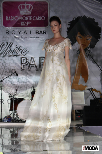 20100715 White Party от радио Monte Carlo сезона лето-2010. Фотография Ивана Бурняшева, ИА «РИА МОДА».
