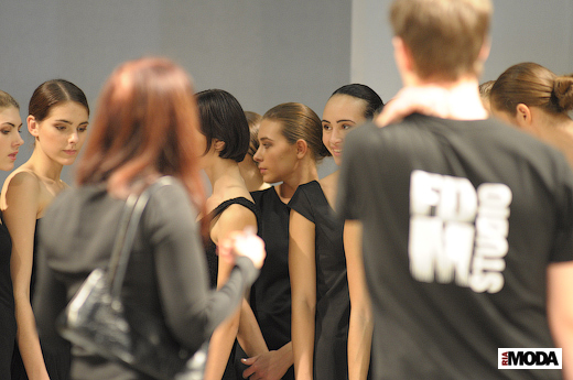 20101103, «Адмиралтейская игла», Санкт-Петербург. Полуфинал конкурса «Обувь и аксессуары». Фотография Андрея Ревенко, ИА «РИА МОДА».