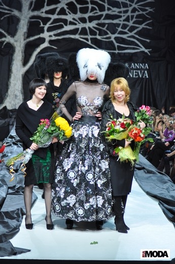 20110407 Volvo-неделя моды в Москве, Olga&Anna Kameneva, коллекция сезона осень-зима 2011/12 . Фотография Андрея Ревенко, ИА «РИА МОДА».