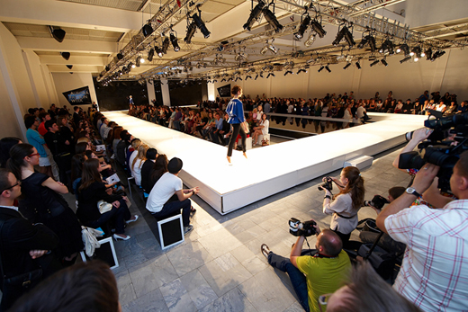 20100521 Осенне-зимняя коллекция 2010-11 бренда Chari. Aurora Fashion Week. Фотографии предоставлены дизайнерским брендом Chari.