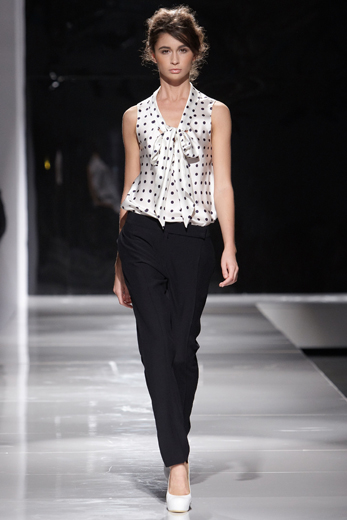 20100521 Осенне-зимняя коллекция 2010-11 бренда Chari. Aurora Fashion Week. Фотографии предоставлены дизайнерским брендом Chari.