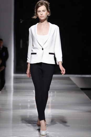 20100521 Осенне-зимняя коллекция 2010-11 бренда Chari. Aurora Fashion Week. Фотографии предоставлены дизайнерским брендом Chari.