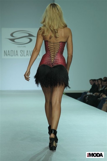 20101021 Надя Славина, Volvo-Неделя моды в Москве. Коллекция весна-лето 2011. Фотография Андрея Ревенко, ИА «РИА МОДА».