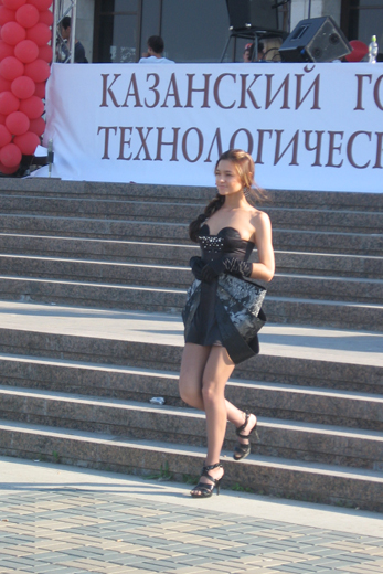 20100625 Номинация маленькое платье, диплом I степени: Насыбуллина Радмила