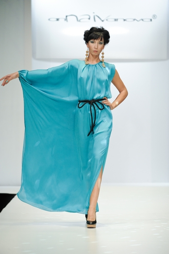20101020 Анна Иванова, RFW. Коллекция весна-лето 2011. Фотографии предоставлены агентством «Артефакт». Фотограф Александр Азаров. 