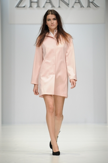 20101020 Zhanar, RFW Коллекция весна-лето 2011. Фотографии предоставлены агентством «Артефакт». Фотограф Александр Азаров. 