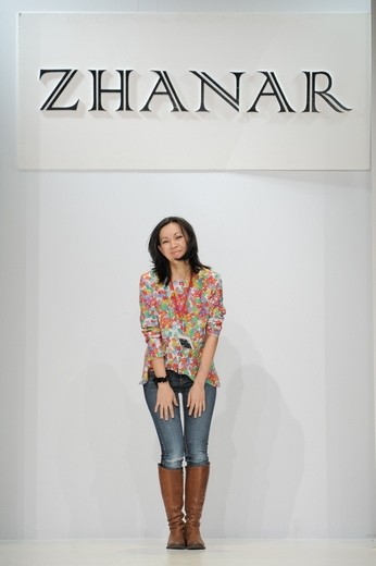 20101020 Zhanar, RFW Коллекция весна-лето 2011. Фотографии предоставлены агентством «Артефакт». Фотограф Александр Азаров. 