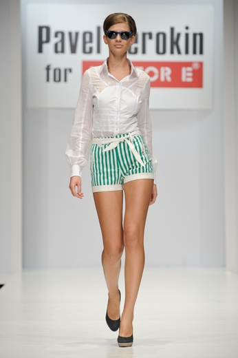 20101021 Павел Ерокин, RFW. Коллекция весна-лето 2011. Фотографии предоставлены агентством «Артефакт». Фотограф Александр Азаров. 
