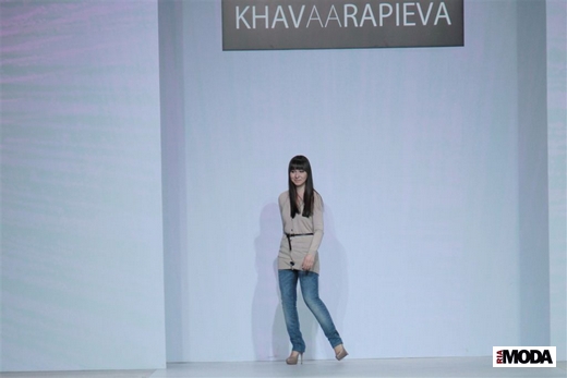 20101023 Khavaarapieva, Volvo-Неделя моды в Москве. Коллекция сезона весна-лето 2011. Фотография Натальи Лапиной, ИА «РИА МОДА».