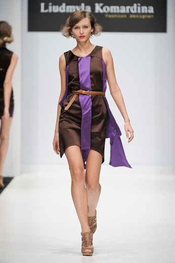 20101021 Людмила Комардина, RFW Коллекция весна-лето 2011 Face-to-Face. Фотографии предоставлены агентством «Артефакт». Фотограф Александр Азаров. 
