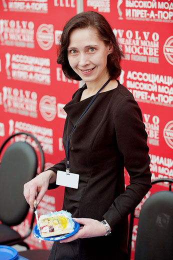 20100326 Volvo-Неделя моды. Презентация образовательного Интернет-портала FashionEducation.ru. Ирина Каримова, руководитель портала. Фотография Владимира Ключарова