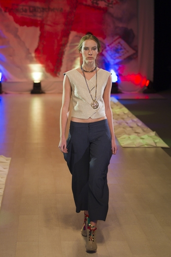20101030 Lviv fashion week, Зинаида Лихачева. Коллекция сезона весна-лето 2011. Фотография предоставлена организаторами.