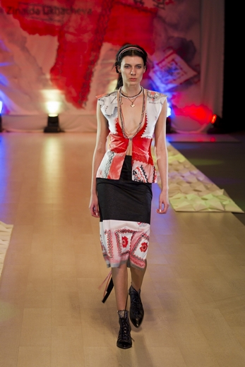 20101030 Lviv fashion week, Зинаида Лихачева. Коллекция сезона весна-лето 2011. Фотография предоставлена организаторами.
