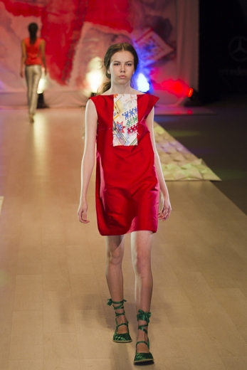 20101030 Lviv fashion week, Зинаида Лихачева. Коллекция сезона весна-лето 2011. Фотография предоставлена организаторами.