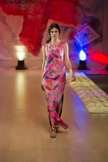 20101030 Lviv fashion week, Зинаида Лихачева. Коллекция сезона весна-лето 2011. Фотография предоставлена организаторами.