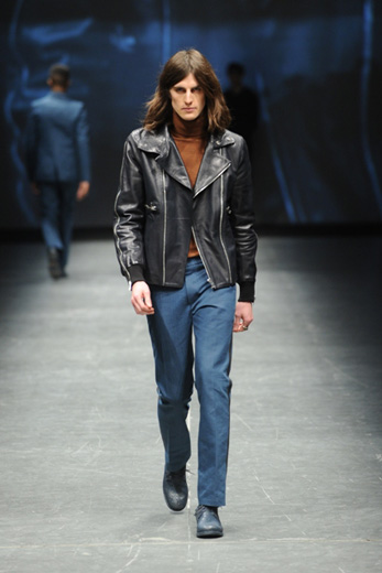 Показ мужской коллекции Diesel Black Gold в Милане. Фотографии предоставлены пресс-службой компании.