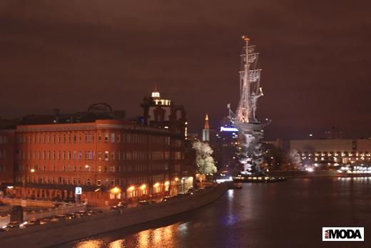 20101111 Фабрика «Красный октябрь». День Рождения магазина-галереи «Русская Улица». Фотография Александра Кузнецова, ИА «РИА МОДА».
