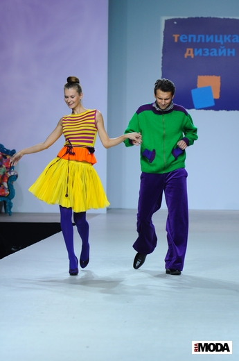 Volvo-Неделя моды в Москве. Показ коллекции «Беглецы в Аквитании» (весна-лето 2010/11) Елены Теплицкой. Фотография Андрея Ревенко.