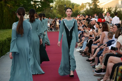 Snimok-ekrana-2021-05-18-182147 Caspian Fashion Week: чем запомнился четвертый день Недели моды | Портал легкой промышленности &laquo;Пошив.рус&raquo;