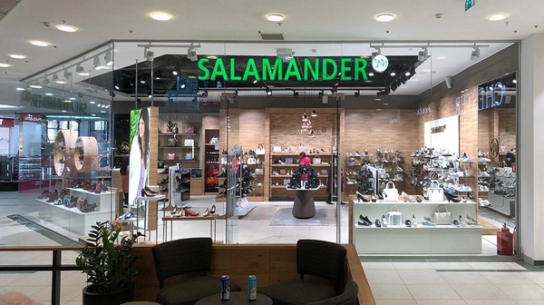 Немецкий бренд Salamander закрывает больше половины своих магазинов в России Немецкий бренд Salamander закрывает больше половины своих магазинов в России