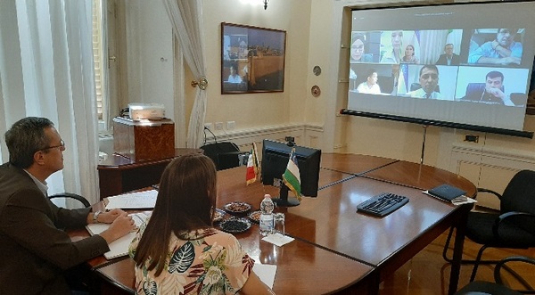 Узбекистан будет поставлять шерстяные и смесовые ткани в Италию